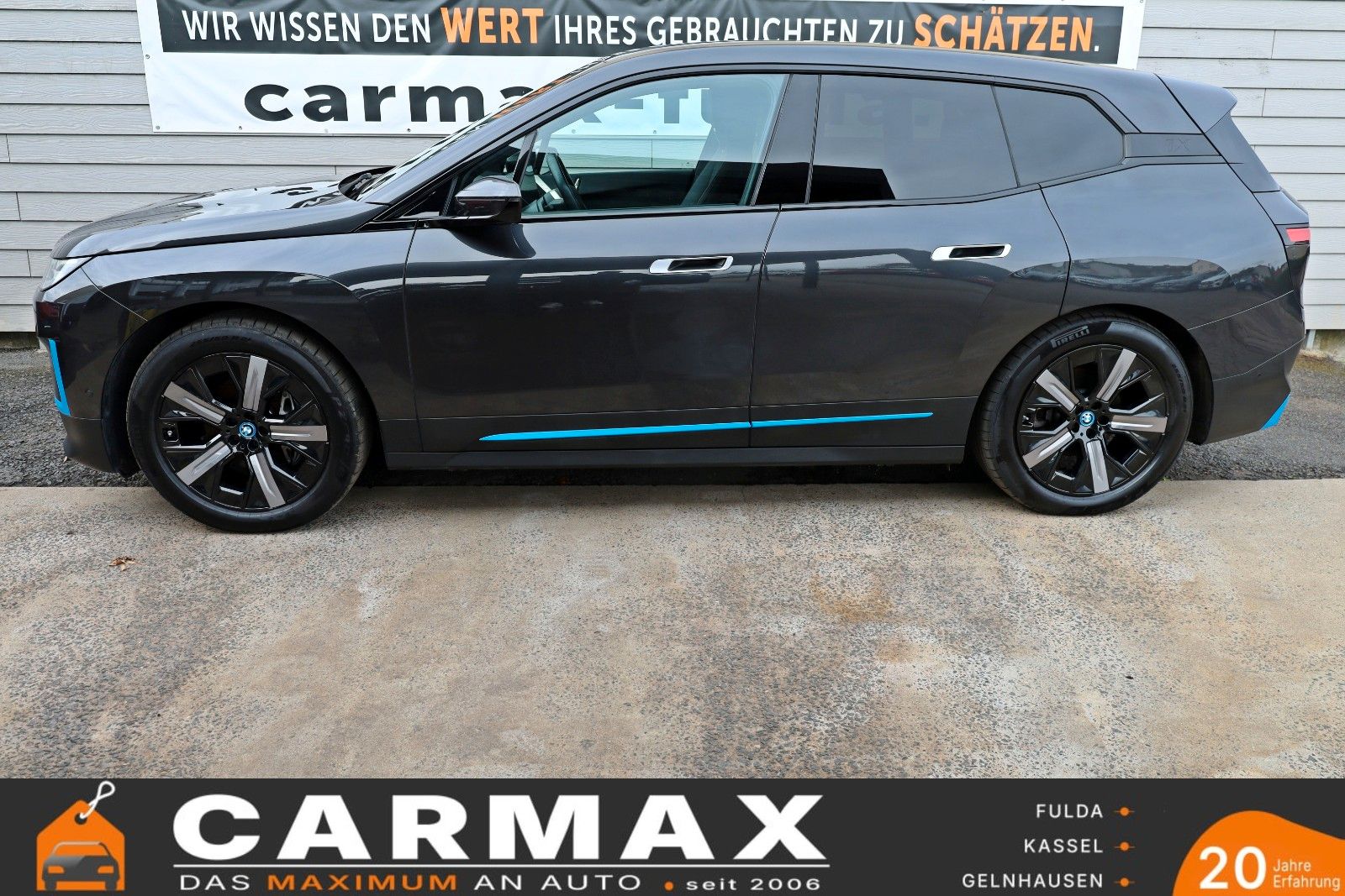 Fahrzeugabbildung BMW iX 50 xDrive Panorama Sky Lounge,HUD,Curved,AHK