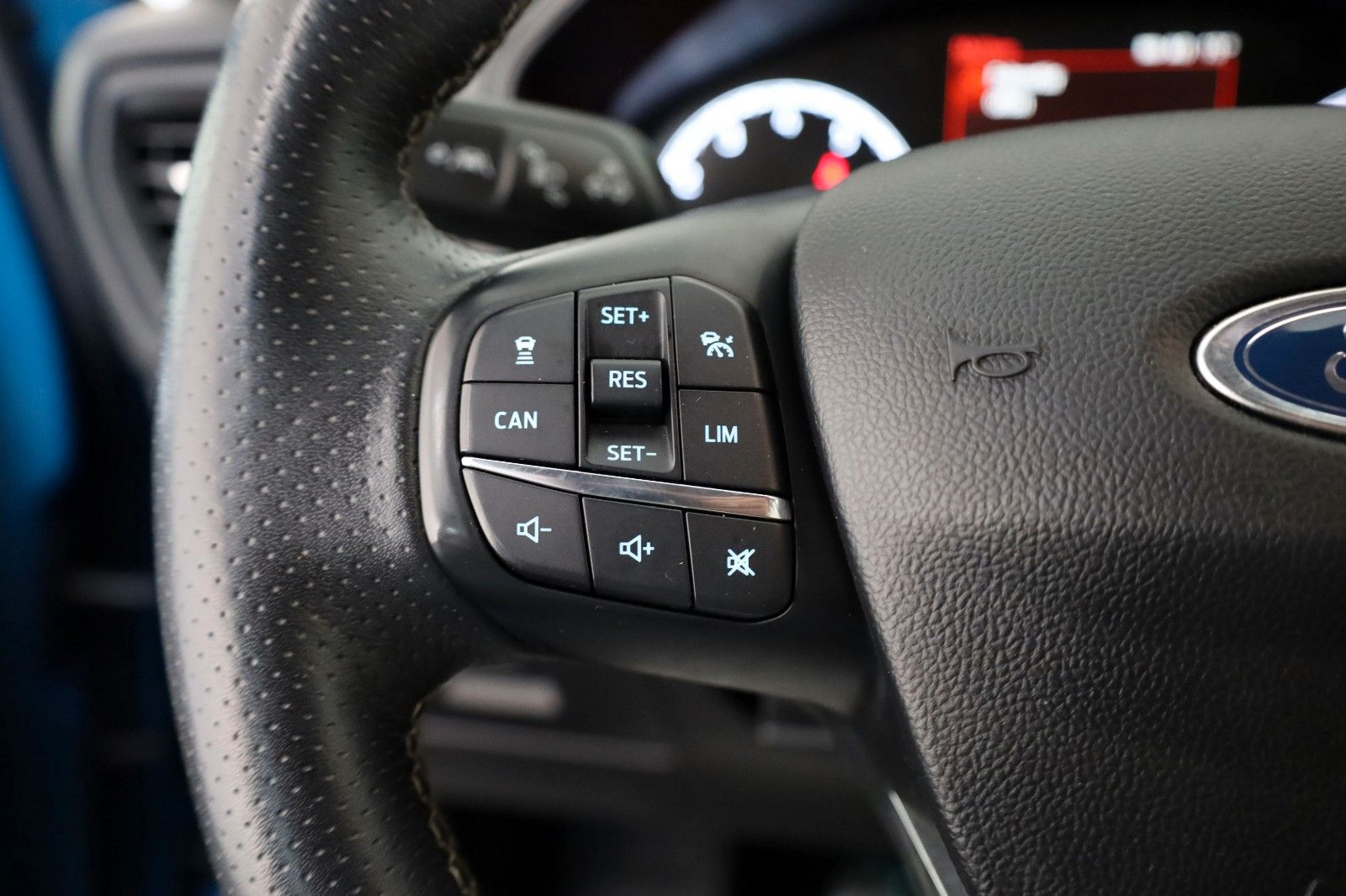 Fahrzeugabbildung Ford Focus Lim. ST Leder,Navi,LED,HeadUp,Panorama,B&O