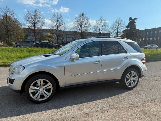 Mercedes-Benz Mercedes-benz ML 300 ML 300 CDI BlueEFFICIENCY P