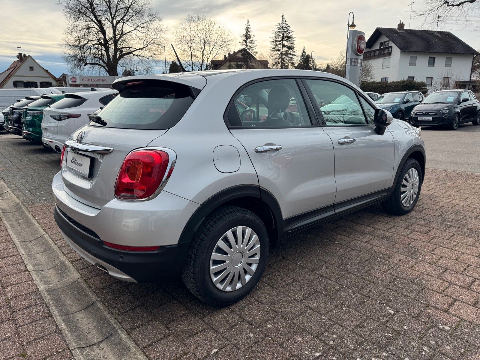 Fahrzeugabbildung Fiat 500X Rockstar 1.4 MultiAir NAVI KLIMAAUTOMATIK