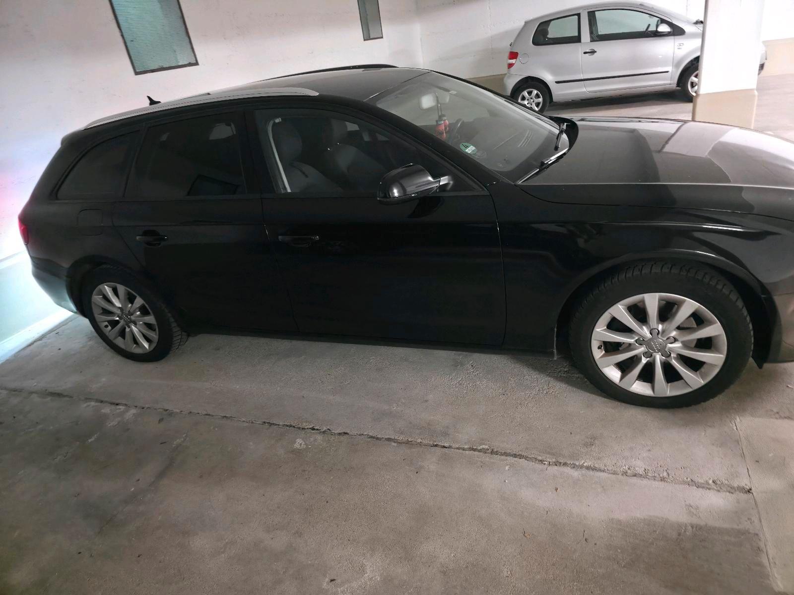 Audi A4 2010 — двигун