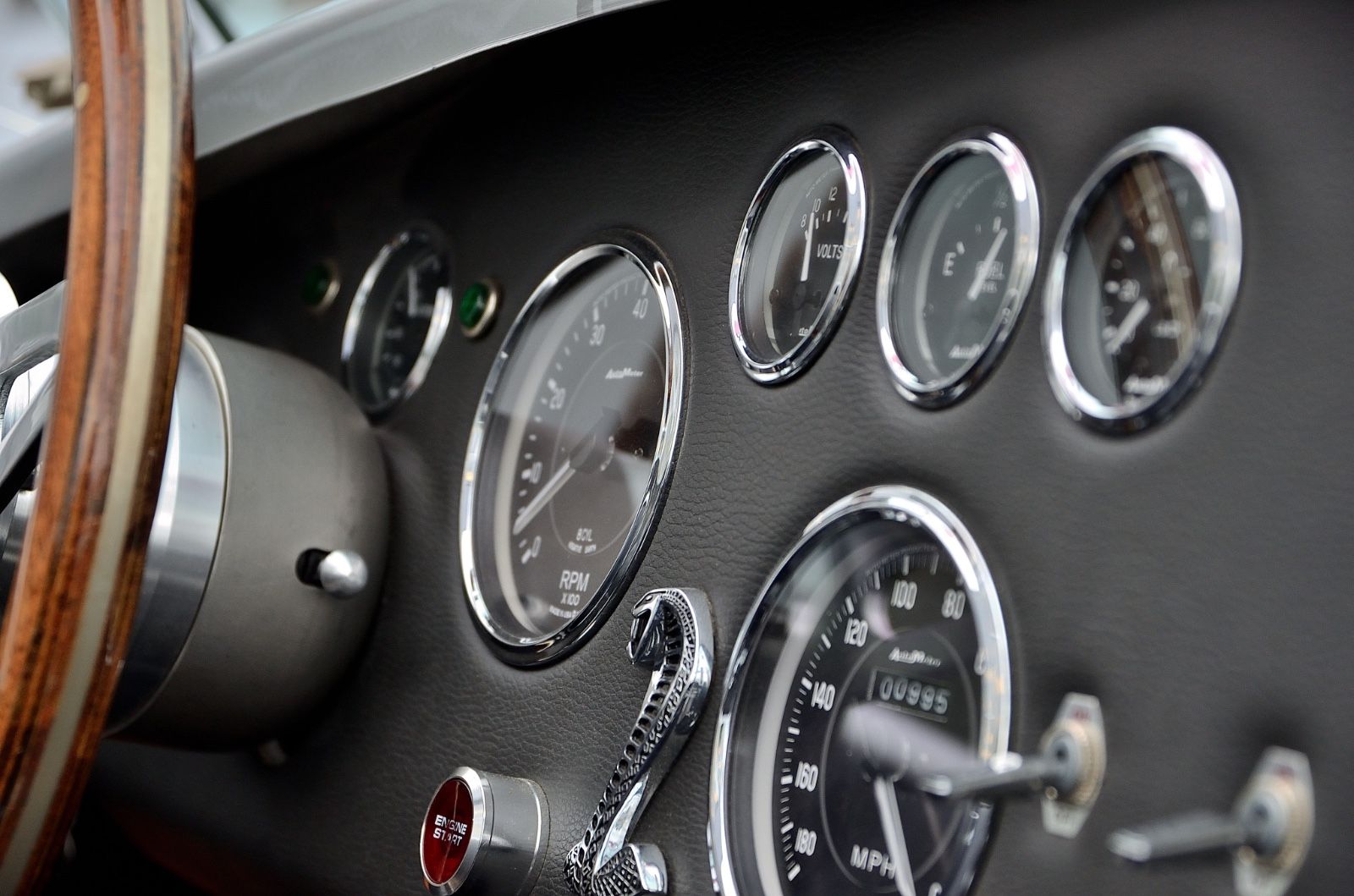 Fahrzeugabbildung Cobra FORD 5.0l V8 Traum Optik Original