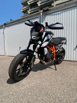 KTM 690 Duke