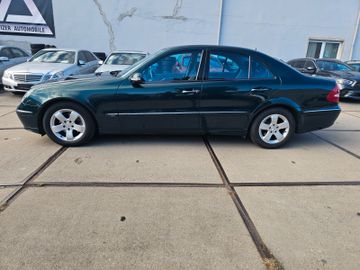 Mercedes E 200 - 8