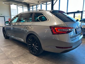 Skoda Superb Combi Style *BiXenon*Navi*AHK*
