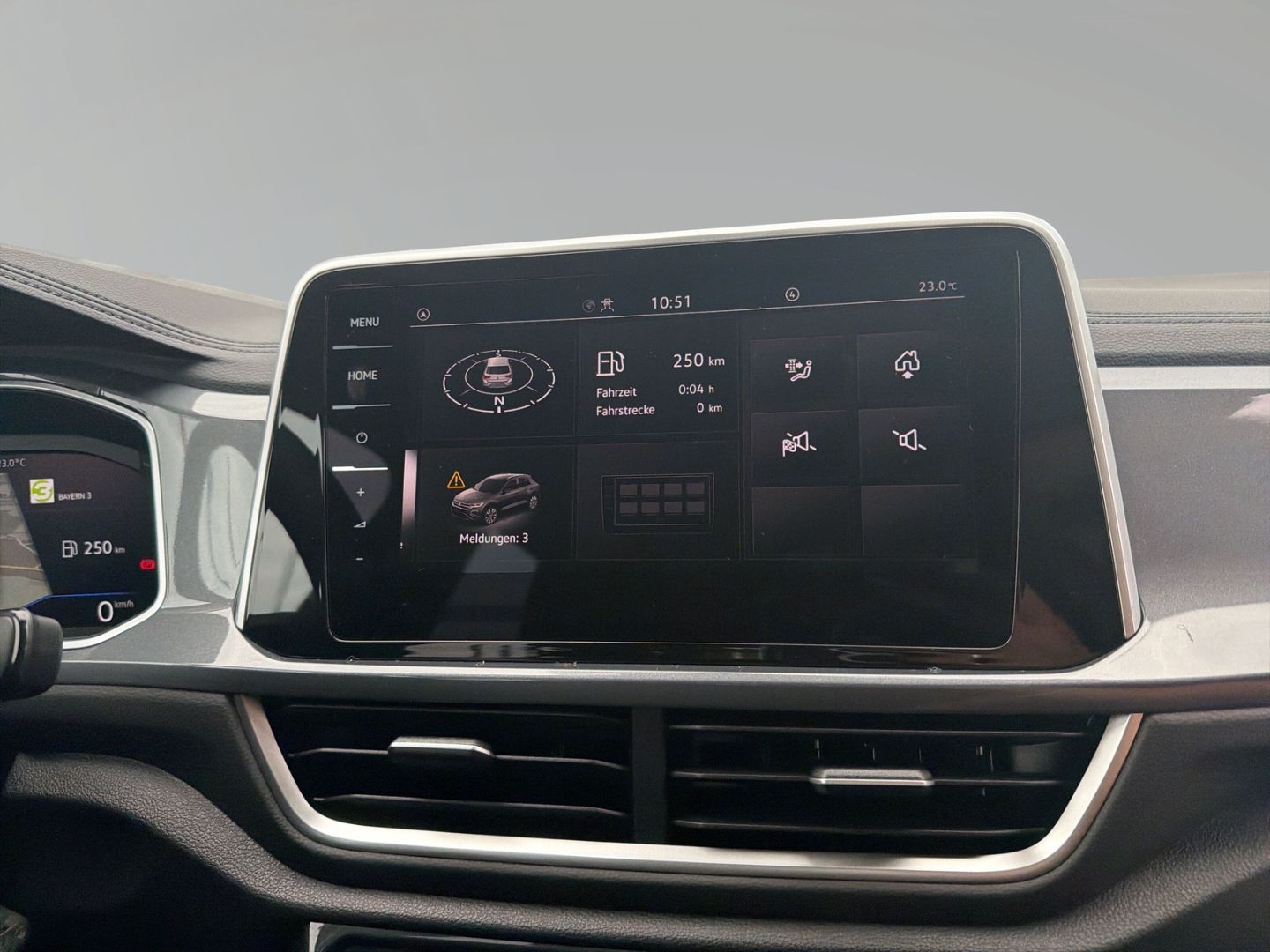Volkswagen T-Roc - Bild 12