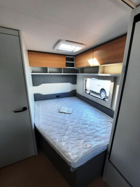 Fahrzeug Übersicht 7 Fahrzeugabbildung Bürstner B66 465 TS Verfüg./Sparen Sie 3.810,- €