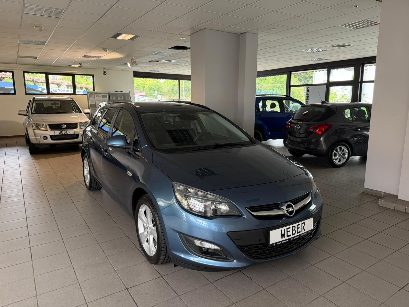 Opel Astra 2015 — photo 17