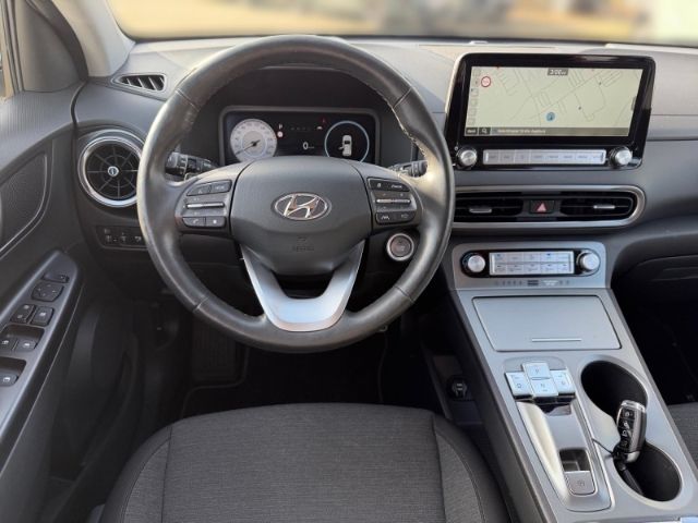 Fahrzeugabbildung Hyundai KONA Edition 30+ Elektro 2WD +NAVI+KLIMA+RFK+PDC