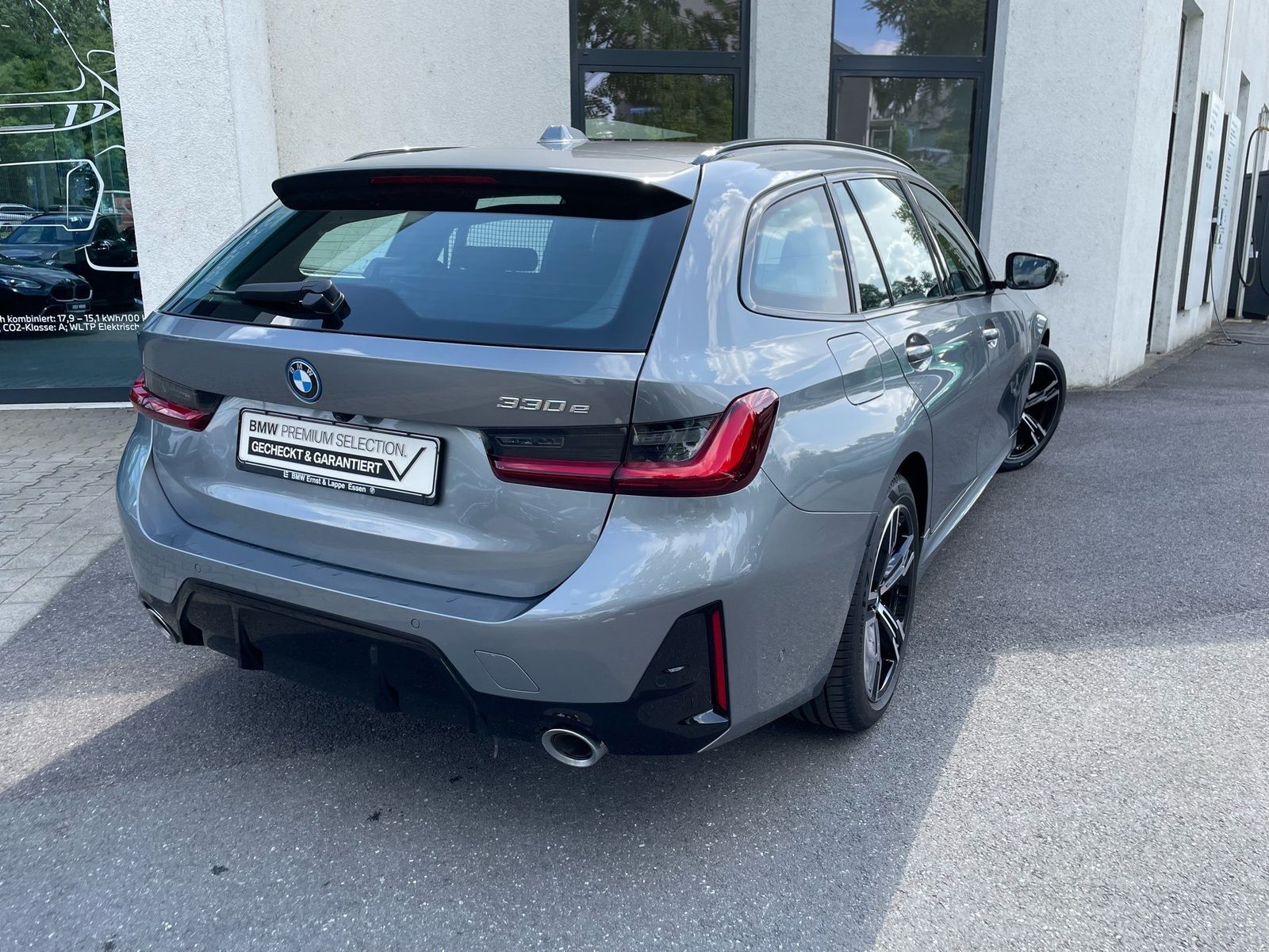 BMW 330e M Sport AHK 360 ACC Pano eSitze foto 2