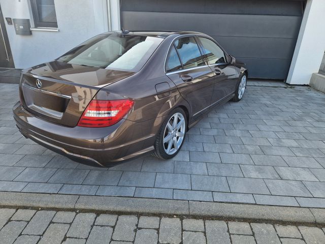 Mercedes-Benz C 250 CDI AVANTGARDE Amg Voll,Paket Pano,Stdhzg