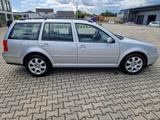 Volkswagen Golf IV Variant*Behindertengerecht*Selbstfahrer* - Volkswagen Golf aus 2005: Kombi