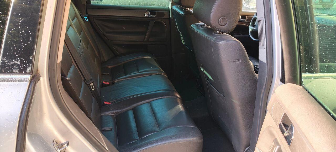 Volkswagen Touareg 2007 — photo 11