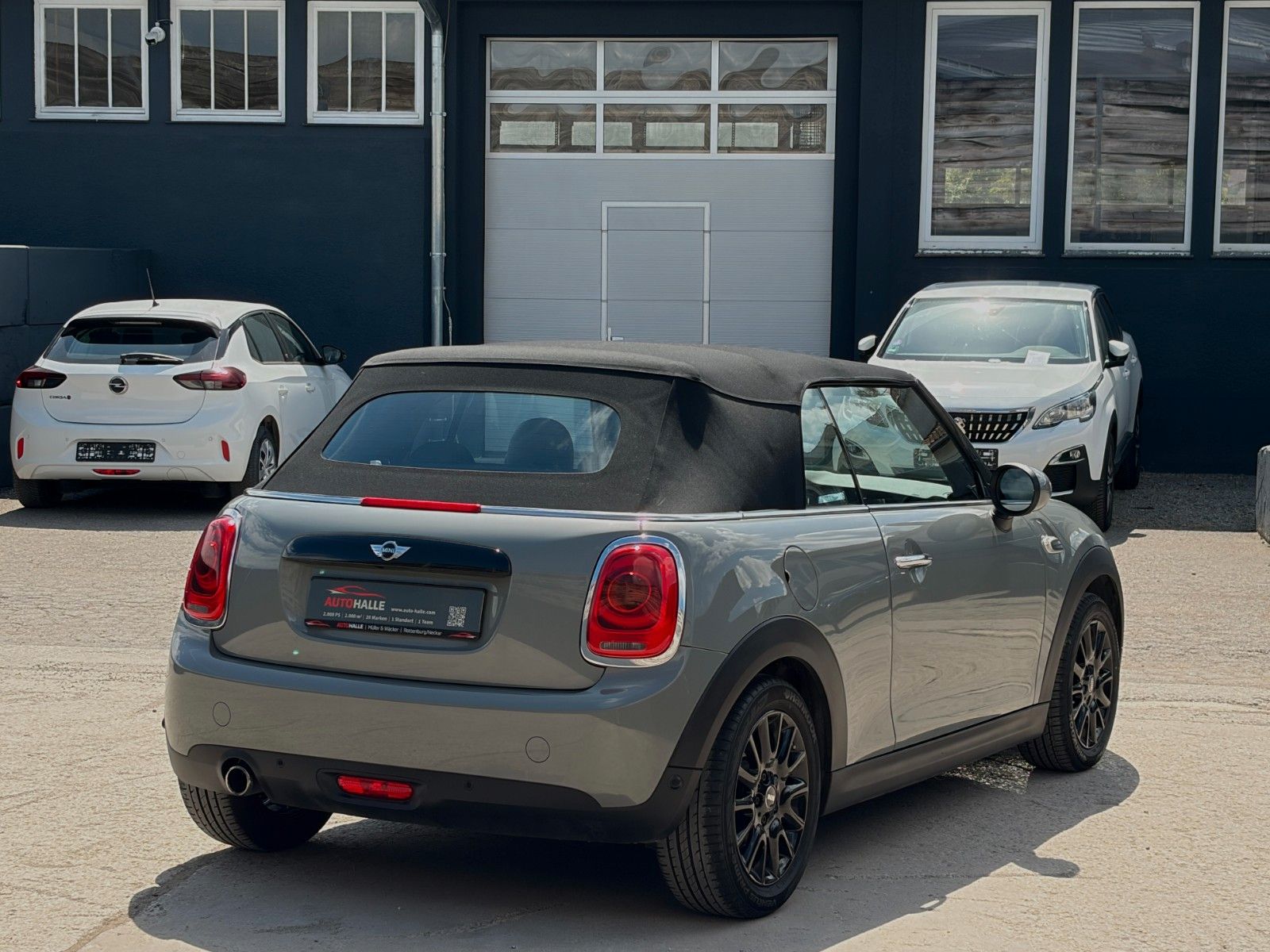 Fahrzeugabbildung MINI Cooper Cabrio Chili Tempomat LED PDC BT SHZ