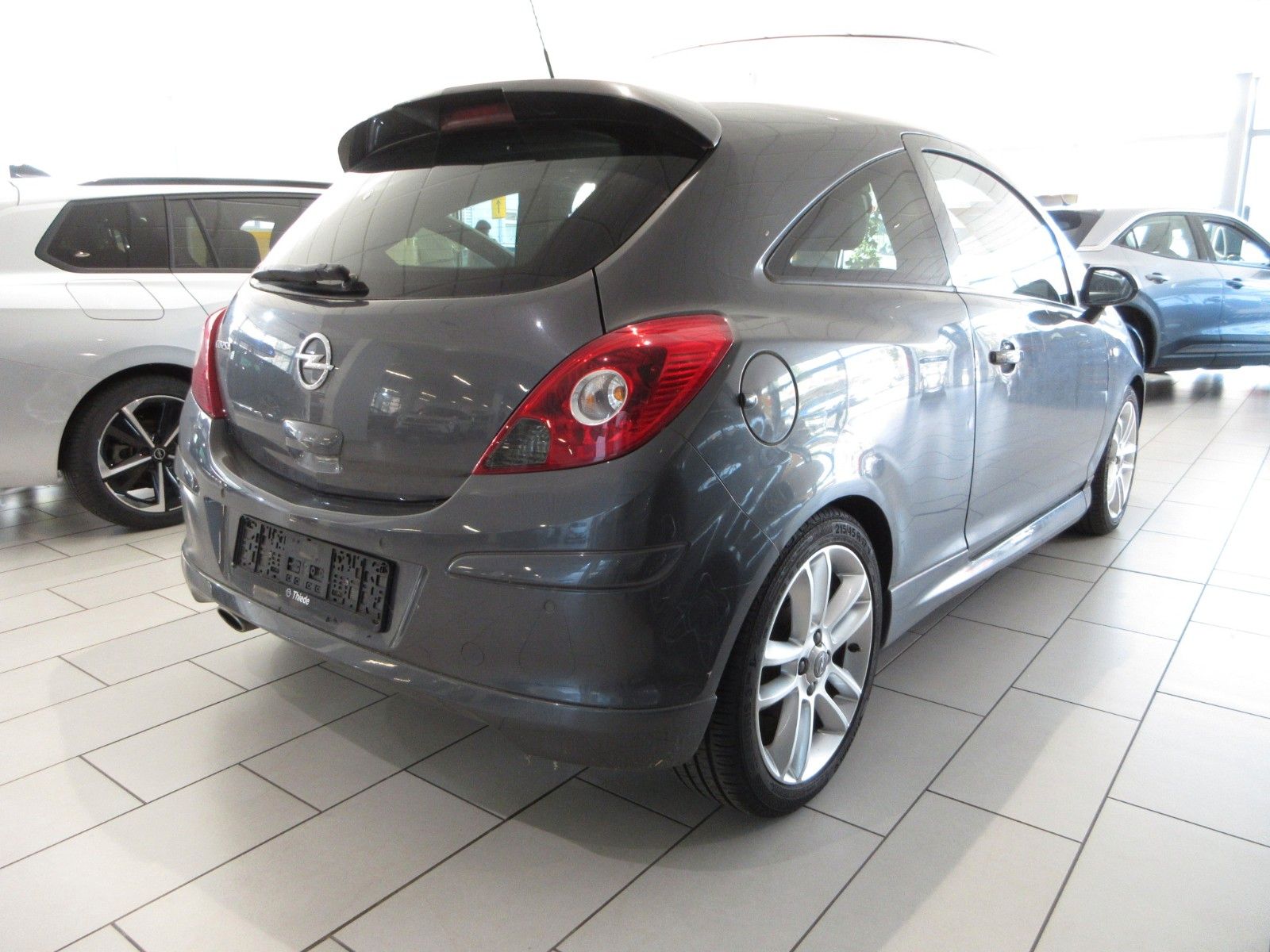 Fahrzeugabbildung Opel Corsa D Innovation 1.4 OPC/SHZ/LHZ/17"ALUPDC