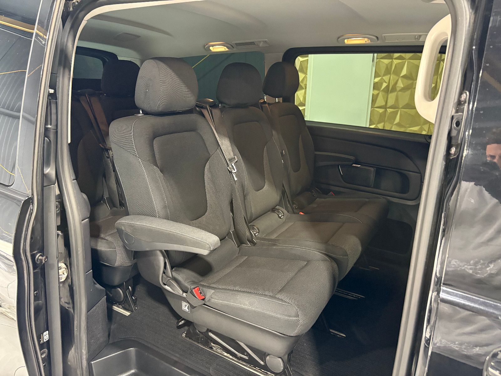 Fahrzeugabbildung Mercedes-Benz V 220d EDITION lang /8-SITZ/BURMESTER/KAMERA/