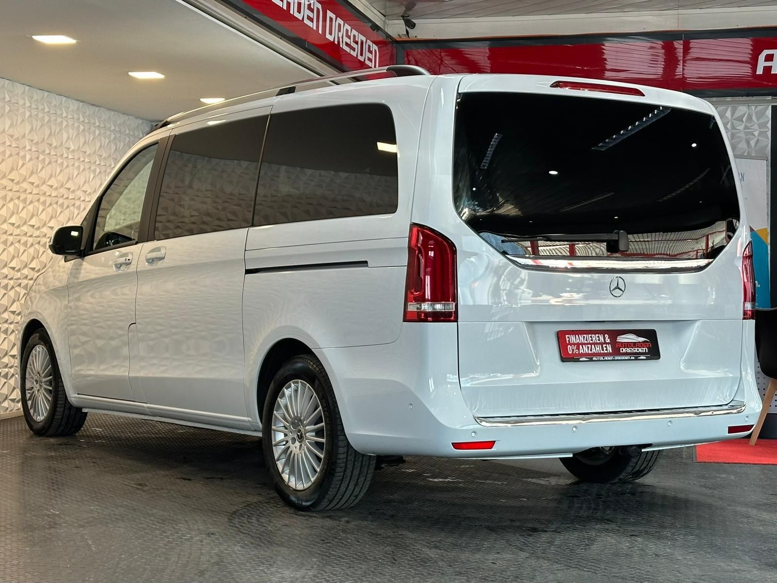 MERCEDES-BENZ V250d EDITION LANG* LED#SHZ#SH#AHK#DTR#SPUR#TOT - Image 5