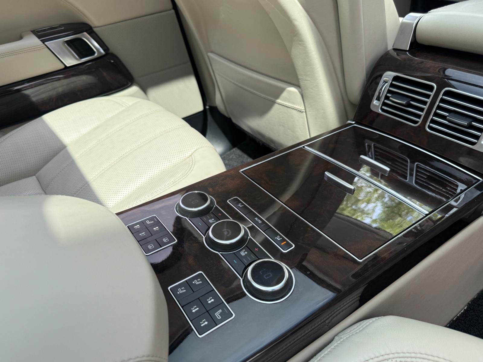LAND ROVER RANGE ROVER - 340 CV - AUTOBIOGRAPHY - PANORAMIQUE - ATTELAGE