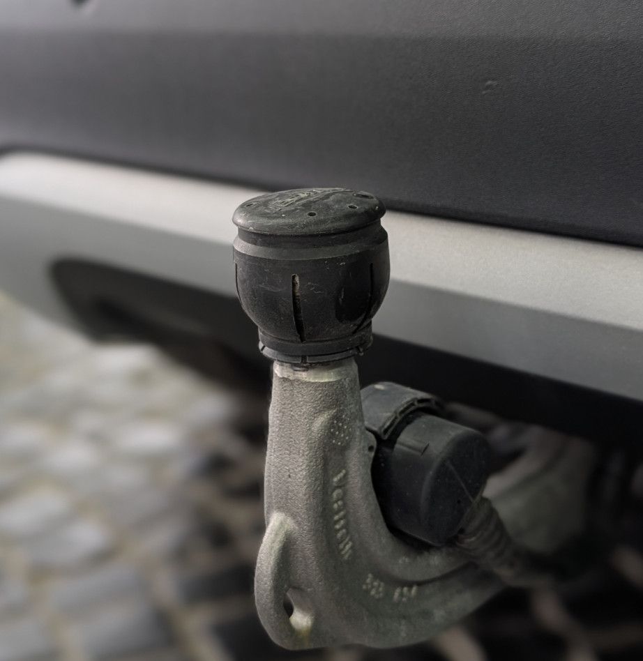 Fahrzeugabbildung Mercedes-Benz GLA 250 e LED LEDER AHK SHZ MFL VIRT KAM WinterP