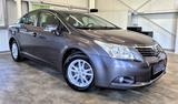 Toyota Avensis Edition|NAVI|KLIMA|AHK|KAMERA - Toyota Avensis mit Benzin-Antrieb: Metallic, Limousine