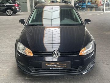 Volkswagen Golf - 2