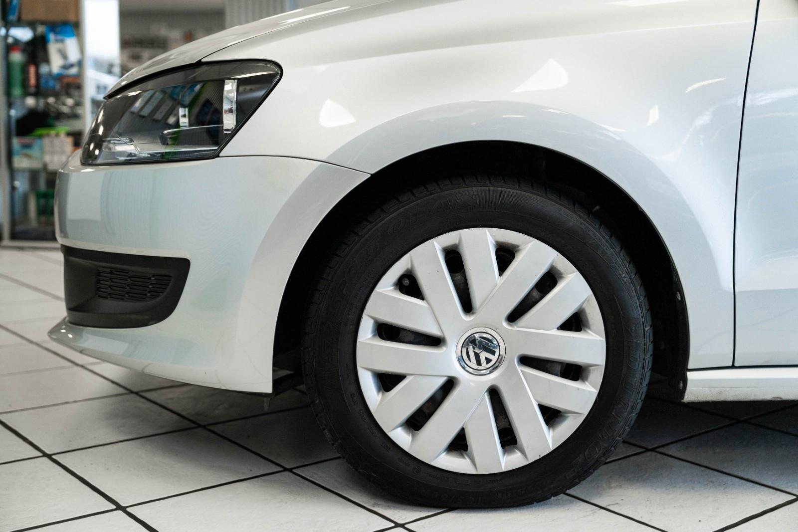 Volkswagen Polo V Comfortline 1.4 Automatik NUR 22.300 km