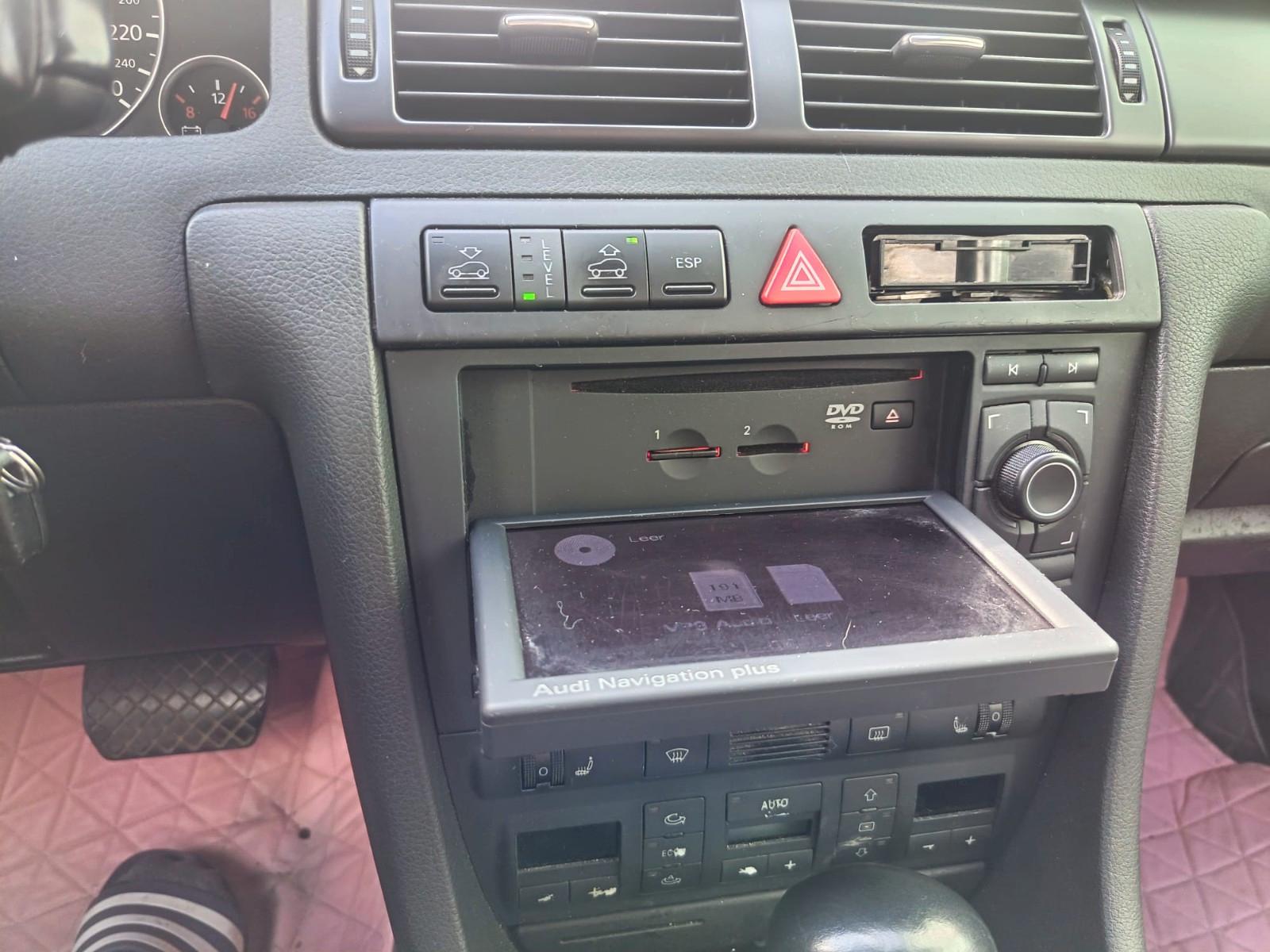 Audi A6 ALLROAD 2004 — photo 9