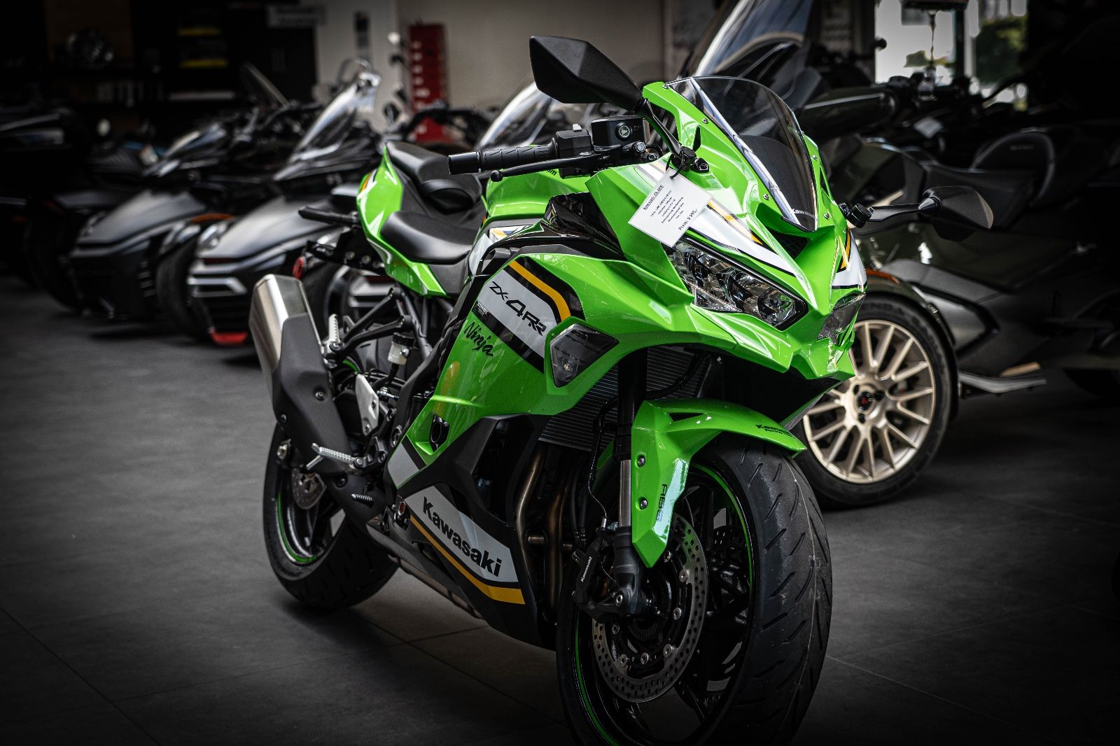 Fahrzeugabbildung Kawasaki ZX 4 RR Supersportler