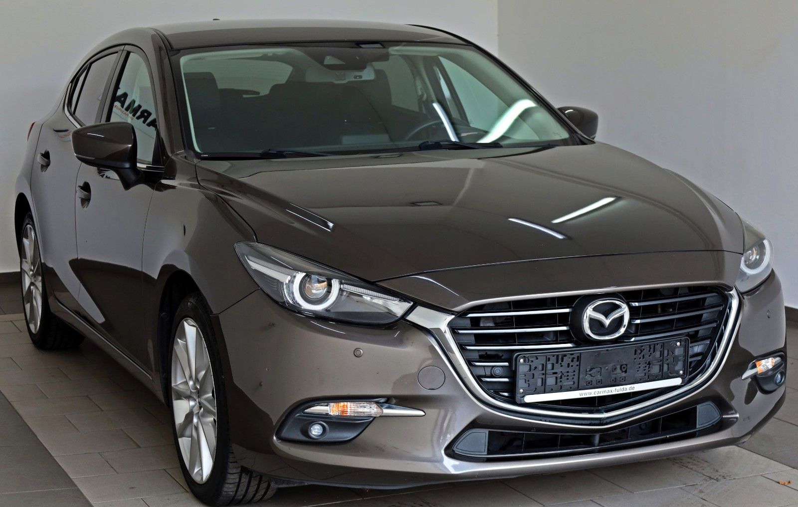 Fahrzeugabbildung Mazda 3 Sports-Line Navi,LED,Kamera,SH,BOSE,HUD,SR+WR