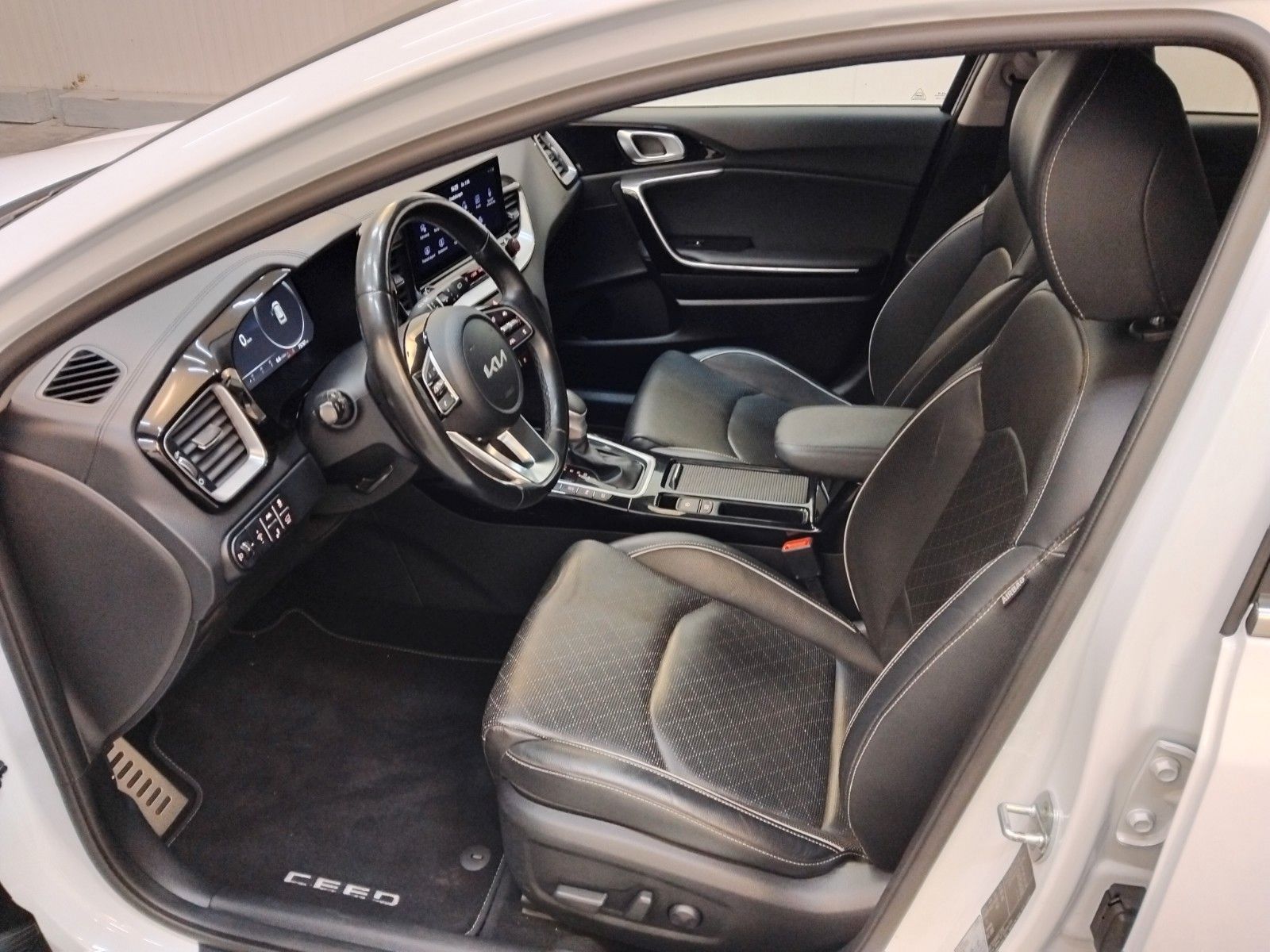 KIA cee'd Sporty Wagon (11/2022, Benzin)
