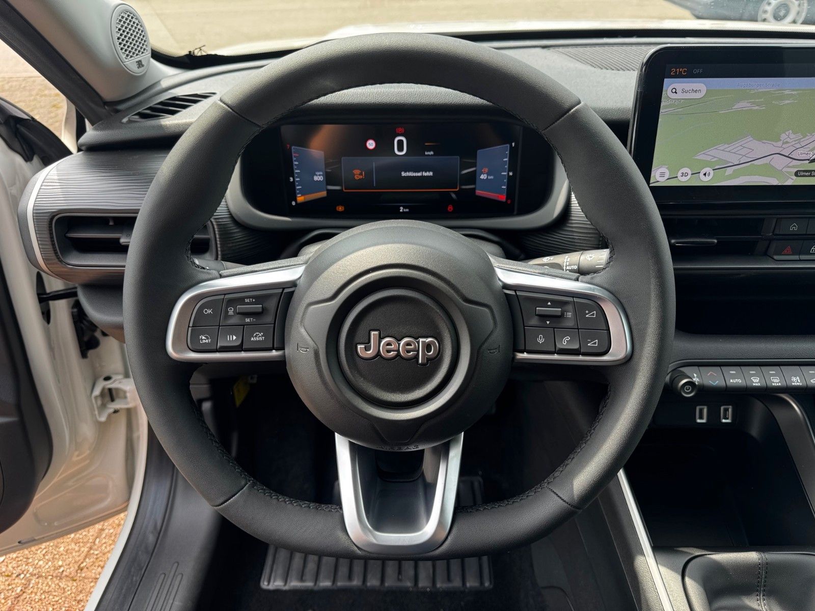 Fahrzeugabbildung Jeep Avenger 1.2 Altitude Benziner NAVI KAMERA SITZHG