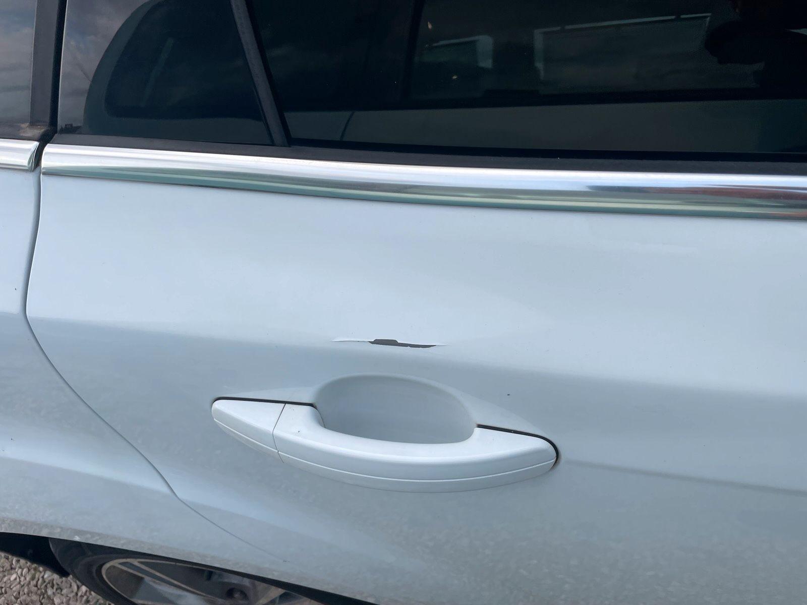 Ford Focus 2013 — interior