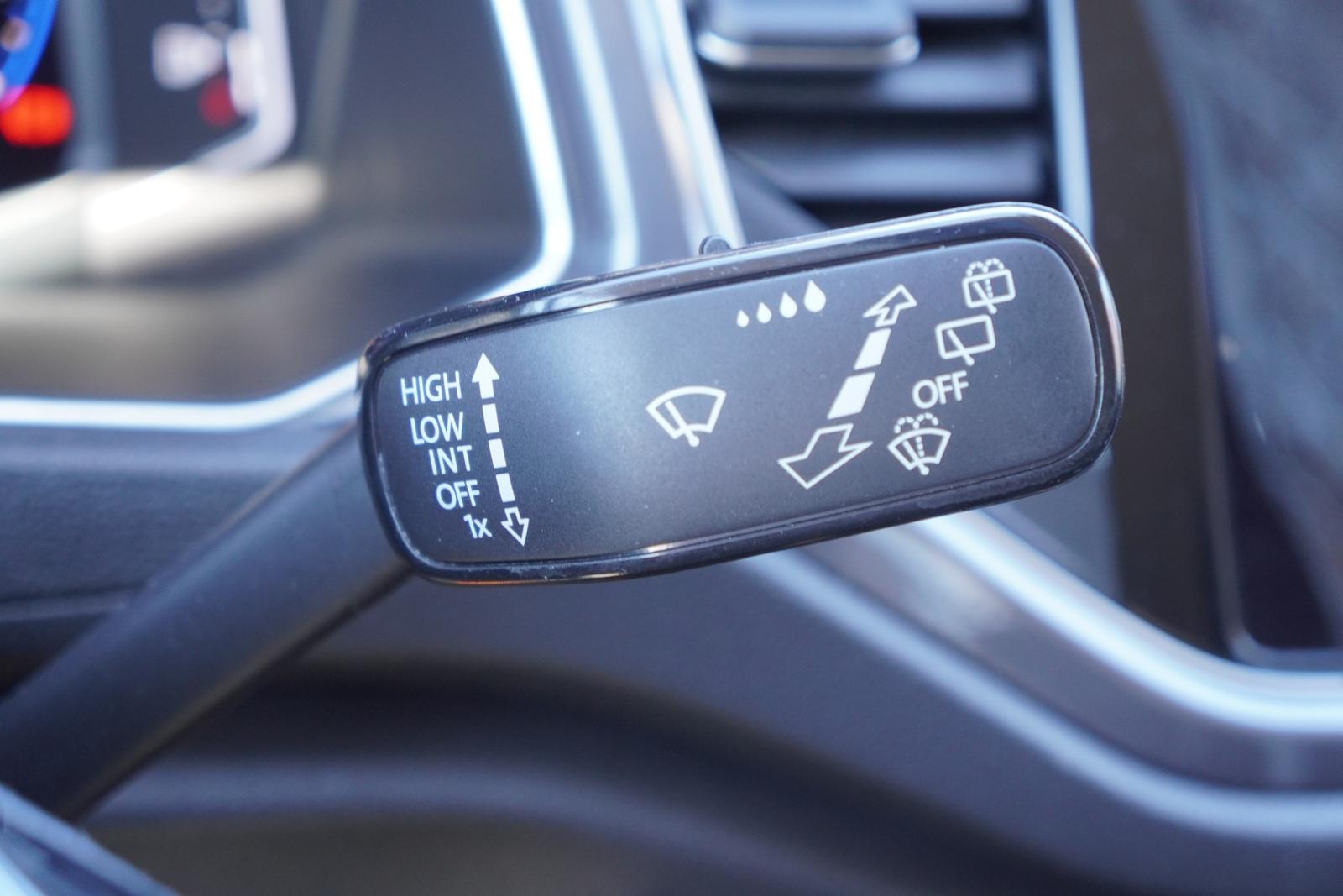 Volkswagen T-Roc R-Line 1.5 TSI DSG LED Navi SHZ Kam VC ACC, миниатюра 22