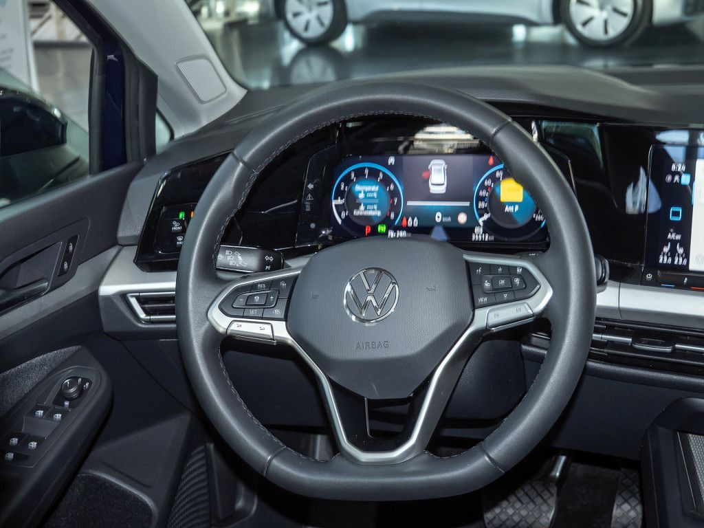 Volkswagen Golf - Bild 8
