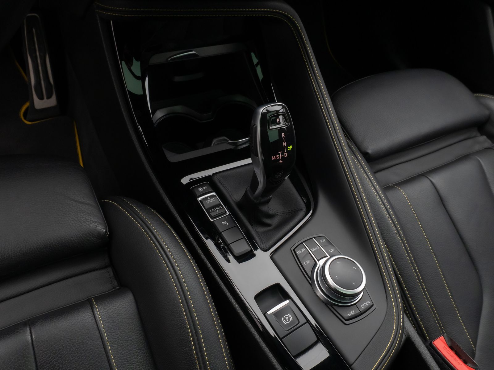 Fahrzeugabbildung BMW X2 sD18i M Sport Edition Panorama Kamera 19Zoll