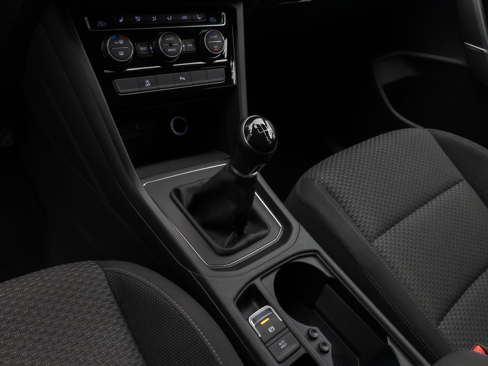 Fahrzeugabbildung Volkswagen Touran 2.0 TDI BMT Navi Stzhz ACC PDC AHK 8fach