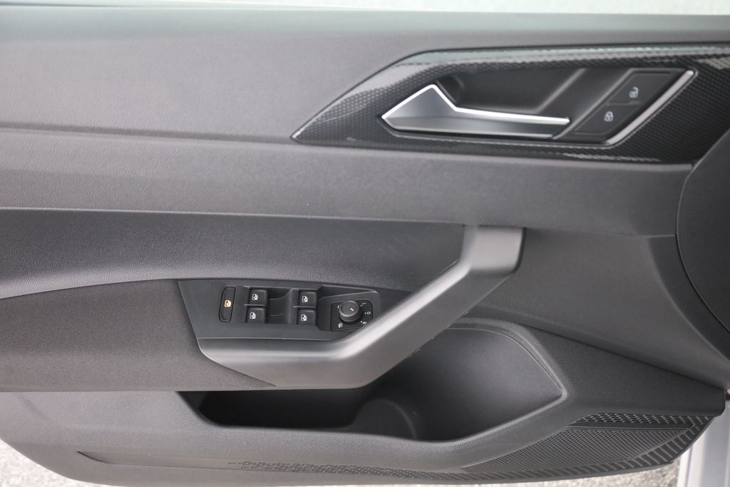 VOLKSWAGEN Polo 2026