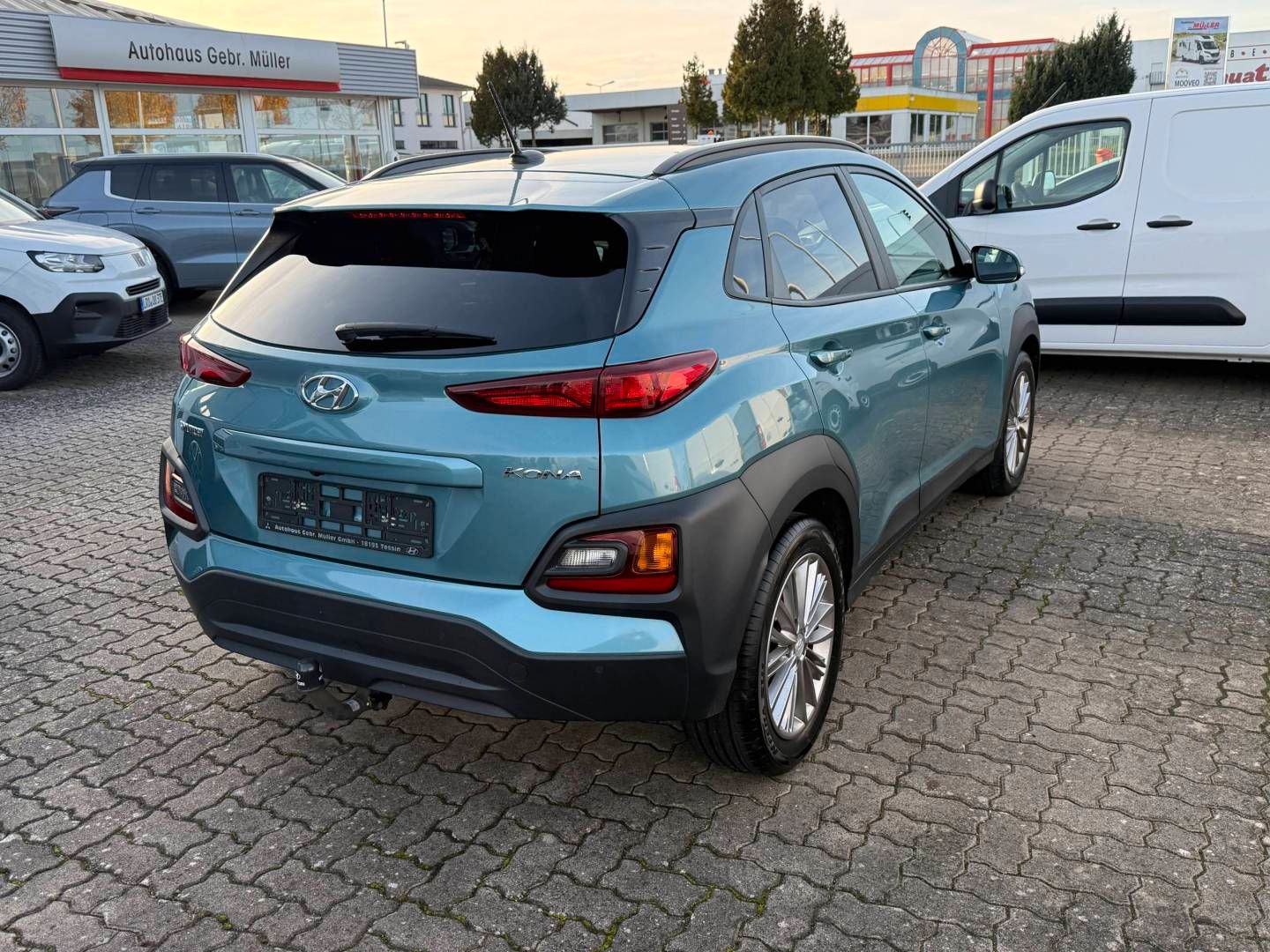 Fahrzeugabbildung Hyundai KONA 1.0 T-GDi TREND 17' Alu, LED, Sichtpaket