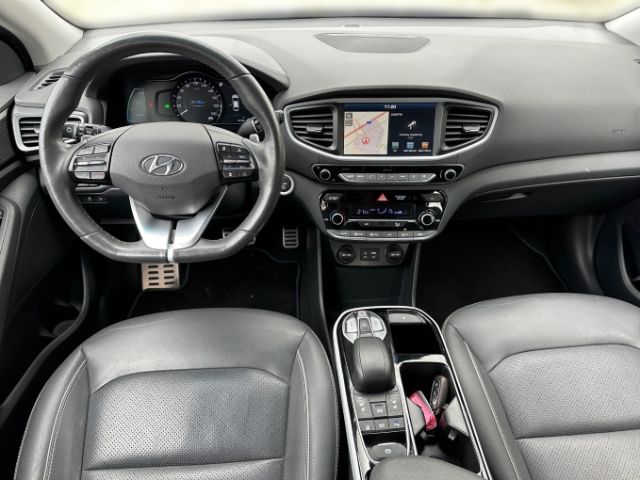 Fahrzeugabbildung Hyundai IONIQ Premium Elektro +NAVI+KLIMA+PDC+LED+RFK+LE