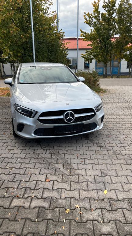 Image of Mercedes-Benz A 200