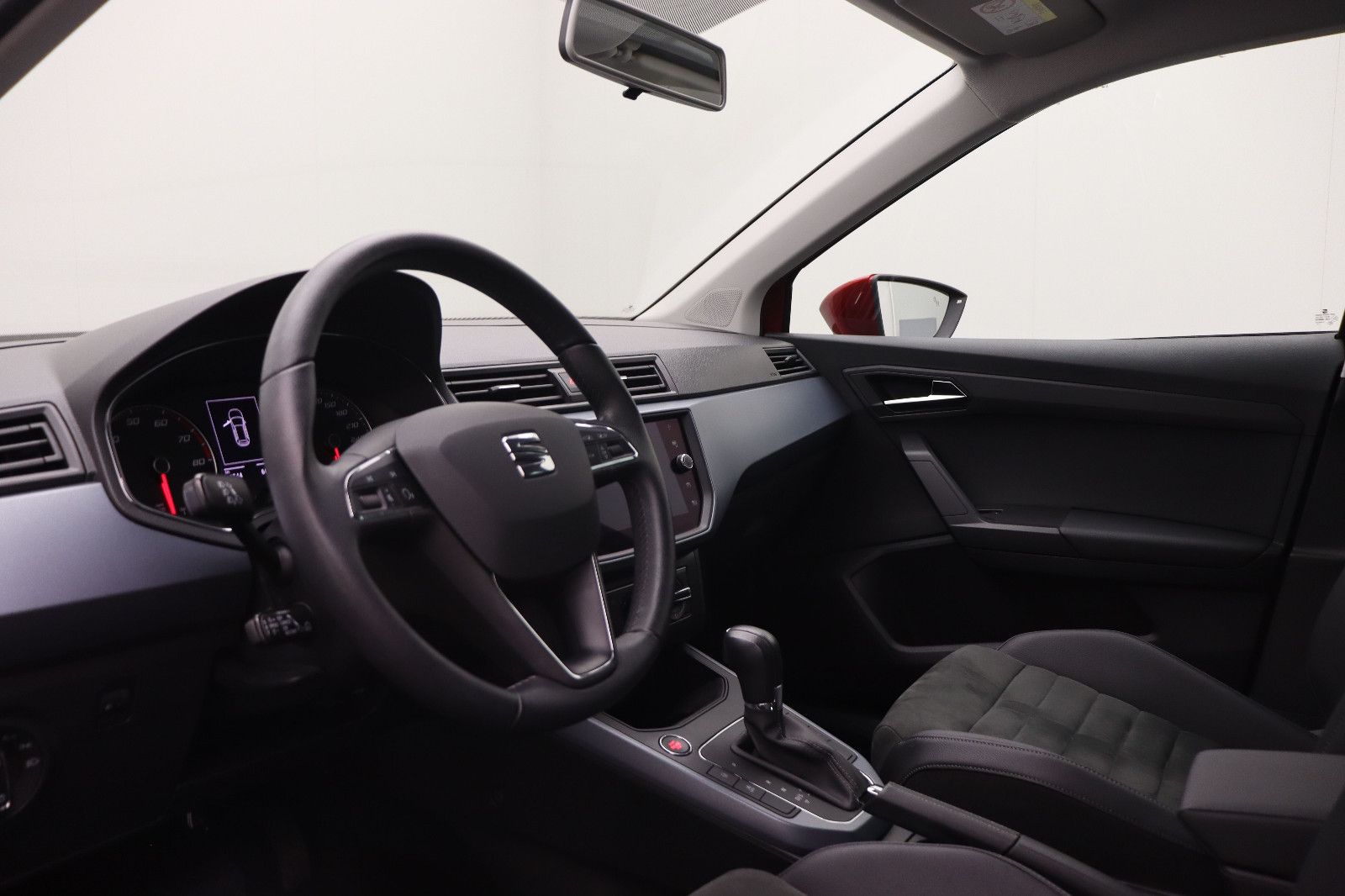 Fahrzeugabbildung SEAT Arona 1.0 TSI DSG Kamera ACC Navi