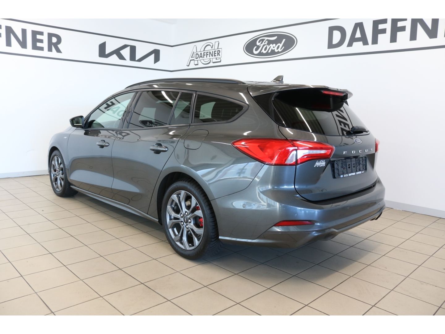 Fahrzeugabbildung Ford Focus Turnier ST-Line Automatik LED Kamera