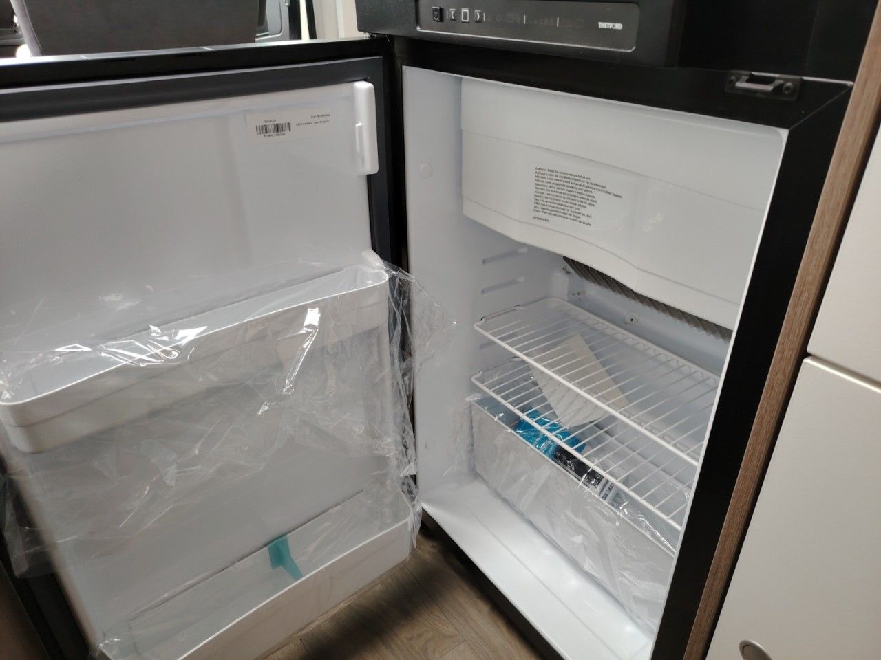 Fahrzeugabbildung Carado V337 PRO+ Automatik Markise Klima Fenster el.