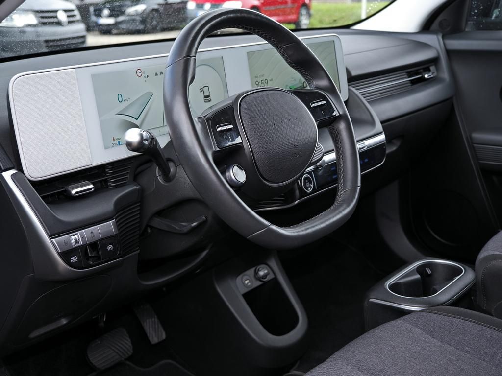 Fahrzeugabbildung Hyundai IONIQ 5 BASIS ELEKTRO TEMPO KAMERA PDC SITZHZG