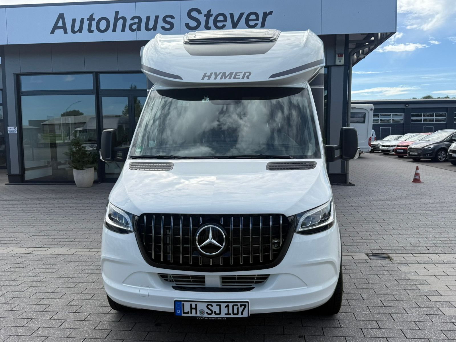 Fahrzeugabbildung HYMER / ERIBA / HYMERCAR BMC 550 T  White  Line