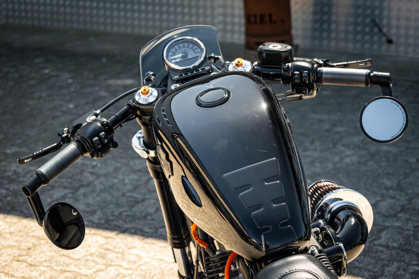 Fahrzeugabbildung Harley-Davidson SPORTSTER ROADSTER XL1200CX Café Racer Jekill