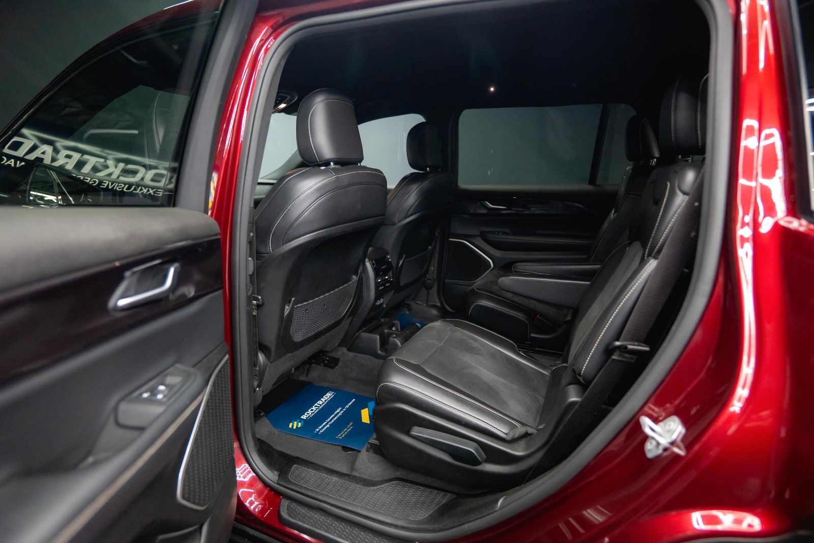 Fahrzeugabbildung Jeep Grand Cherokee 3.6 4x4 Altitude L ACC Kamera 19%