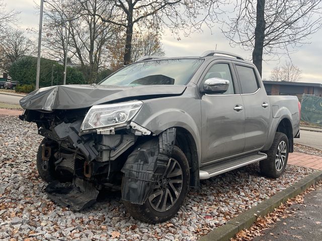 Nissan Navara NP300 Tekna Double Cab 4x4