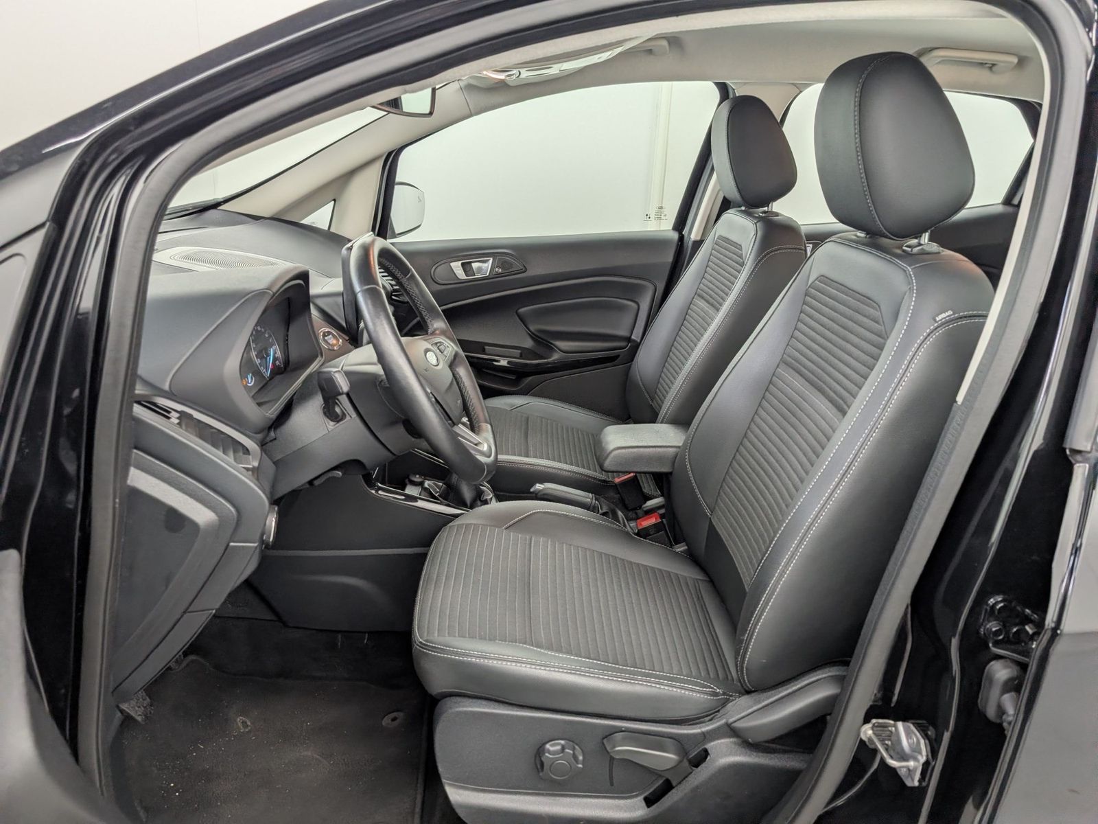 FORD EcoSport 1.0 EcoBoost Titanium Navi B&O – Bild 8