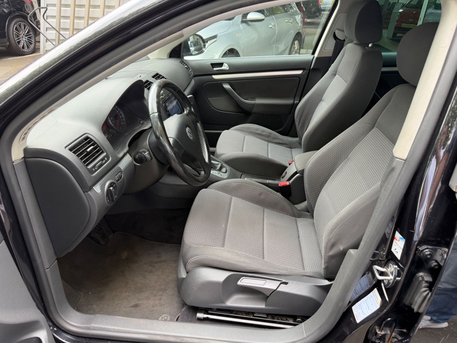 Fahrzeugabbildung Volkswagen Jetta V Sportline 2.0 AUTOMATIK